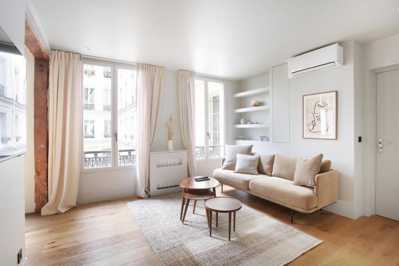 Residence In The Center Of Paris By Studio Prestige Экстерьер фото
