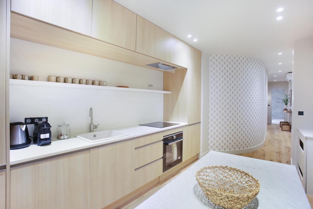 Residence In The Center Of Paris By Studio Prestige Экстерьер фото